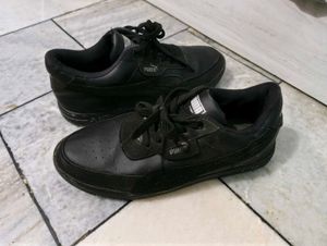 Puma Black Sneakers