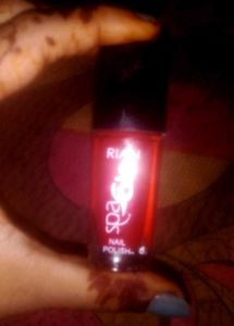 Rian Spa Glo Nail Polish - Red