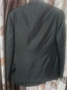 Suit 2 pcs Size 42 inch