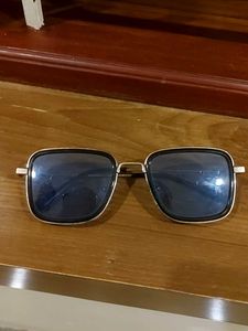 Square Frame Sunglasses
