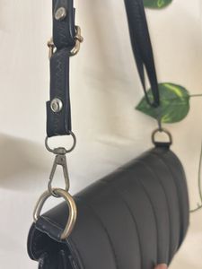 Chic Black Crossbody Bag