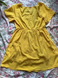 yellow sundress🌼✨✨