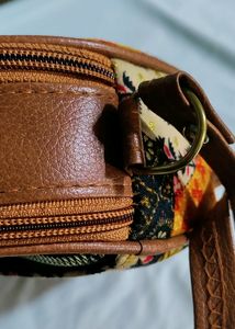 Round Multiple Texture Sling Bag