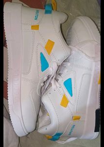 Bruton White Casual Shoes