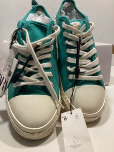 Zara Green Sneakers 39 SIZE ORIGINAL BRAND NEW 🆕