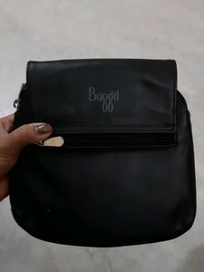Black Small Slingbag