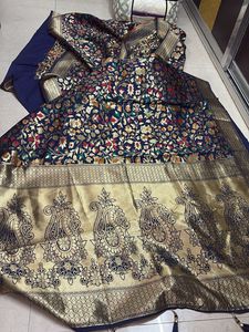 Blue Saree With Blouse