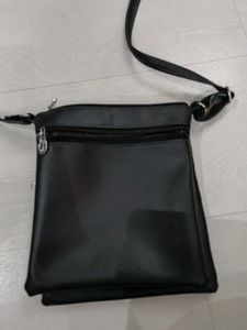 Sling Crods Body Bag Leather WITH Multiple Zips