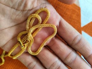 Jwellery Set With Chain And Studs