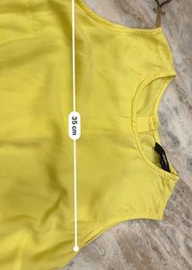 💛 Sunshine Yellow Lace Hem Crop Top 💛