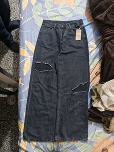 Ripped Wide Leg Jeans