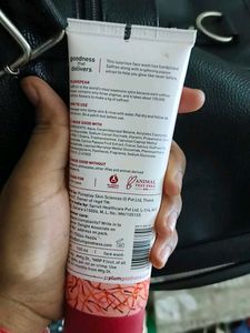 Plum Saffron Face Wash