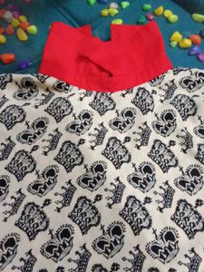 Beautiful Red And Black Patterned Top..❤️🖤