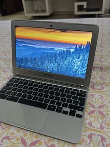 Samsung Chromebook in good condition