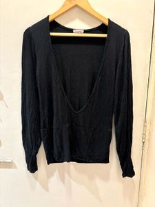 Black Deep V-Neck Long Sleeve Top