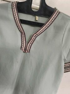 Light Green Casual Top Or T-Shirt