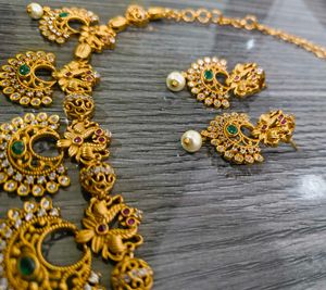 Neck Set