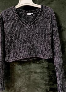 Black Charcoal Crop Wear