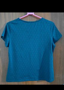 Schiffli Tee