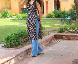 Floral Print Kurti with Side Slits