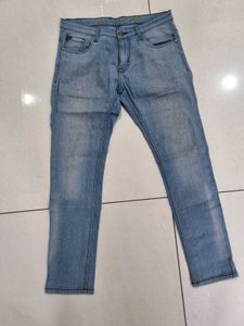 Men's Light Blue Jeans - Size 32