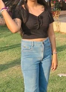 Black Ribbed Crop Top🖤🎀🔥