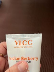 VLCC Indian Berberry Face Scrub