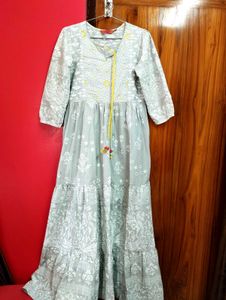 On Sale 🔥🔥🛒Price Dropped Long Gown New Conditio