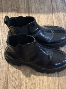 Black Chelsea Boots