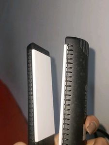 Nova Hair Straightener