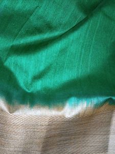 New Saree With Nice Border