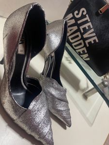 ZARA Mettalic Pointed Heels✨