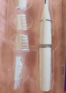 BOMBAE Face Trimmer