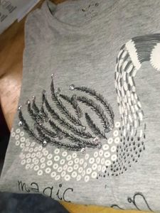 Magic Swan Tee