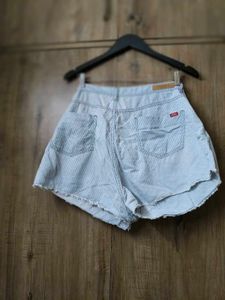 Madame Short