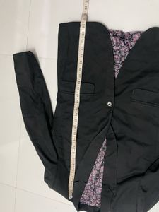 Elegant Black Blazer