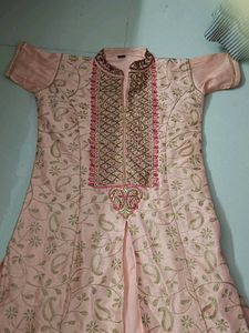 Elegant Pink Embroidered Kurti