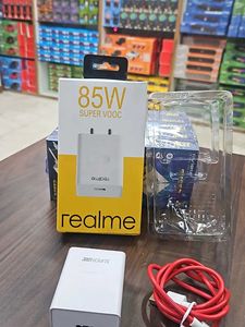 85 W Charger