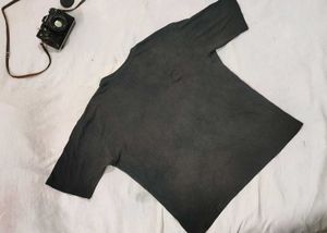 Two Unisex Red And Black Round neck T-shirts