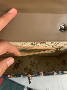 Handbag