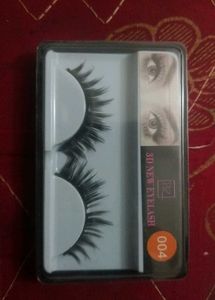 Fake Eyelashes Set Of 2