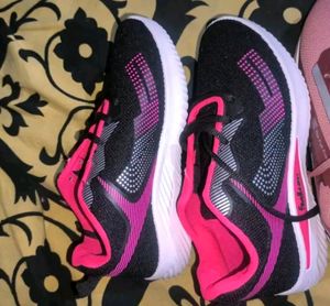 Unused Black Shoes (Women&#39;s)