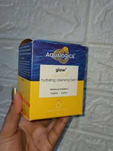 Aqualogica glow+ Hydrating Cleansing Balm