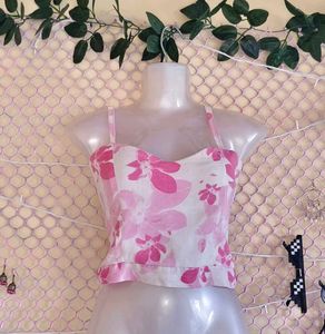 Size S/M🎁Buy 2 Get 1 Free 🎁 Floral Crop Top
