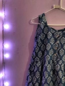 Patterned Sleeveless Casual Top