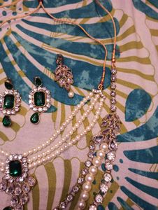 Elegant Emerald &amp; Pearl Jewelry Set