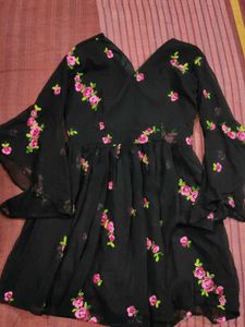 Active Feel Free Life Woman's Black Dress