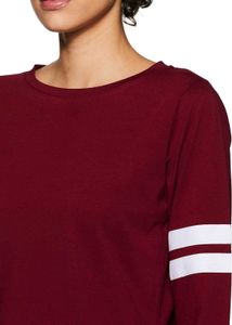 Very Comfortable Maroon With White Ti Shirt