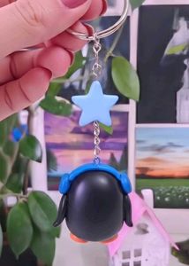 💙 Headphones Penguin Keychain 💙
