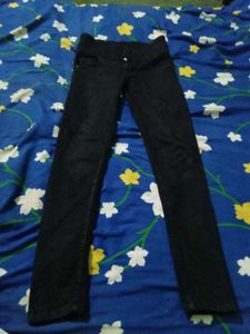 2 High-Waisted Black Jeans(Combo)